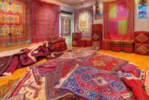 Dywany na ścianach – czy wciąż królują w nowoczesnym wystroju?