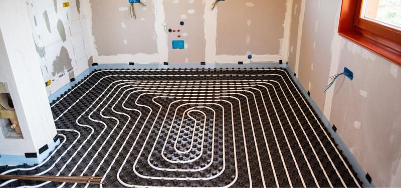 Jak samodzielnie zainstalować elektryczne ogrzewanie podłogowe – krok po kroku do komfortowego domu
