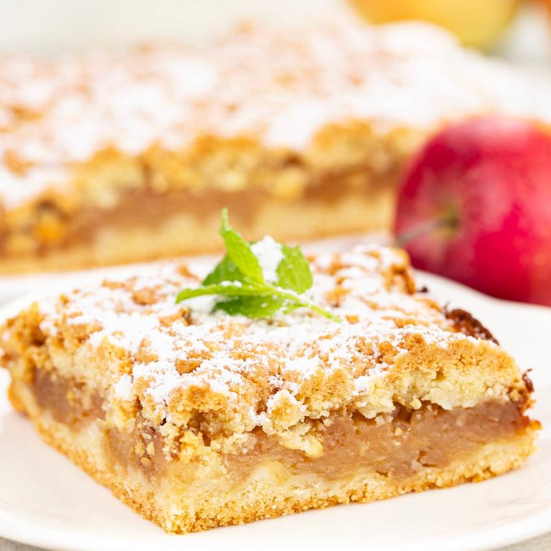 Czy jablecznik i szarlotka to rzeczywiście to samo? Dowiedz się, co je różni!