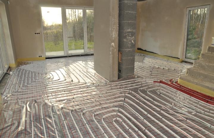 Efektywne i ekologiczne rozwiązanie: jak chłodzenie podłogowe zmienia komfort twojego domu