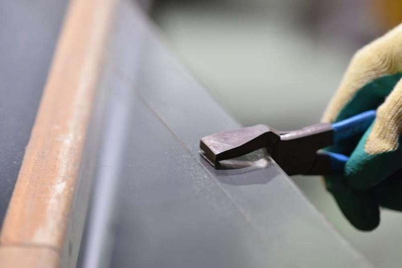 Jak skutecznie ciąć szkło zwykłe i hartowane – praktyczne wskazówki